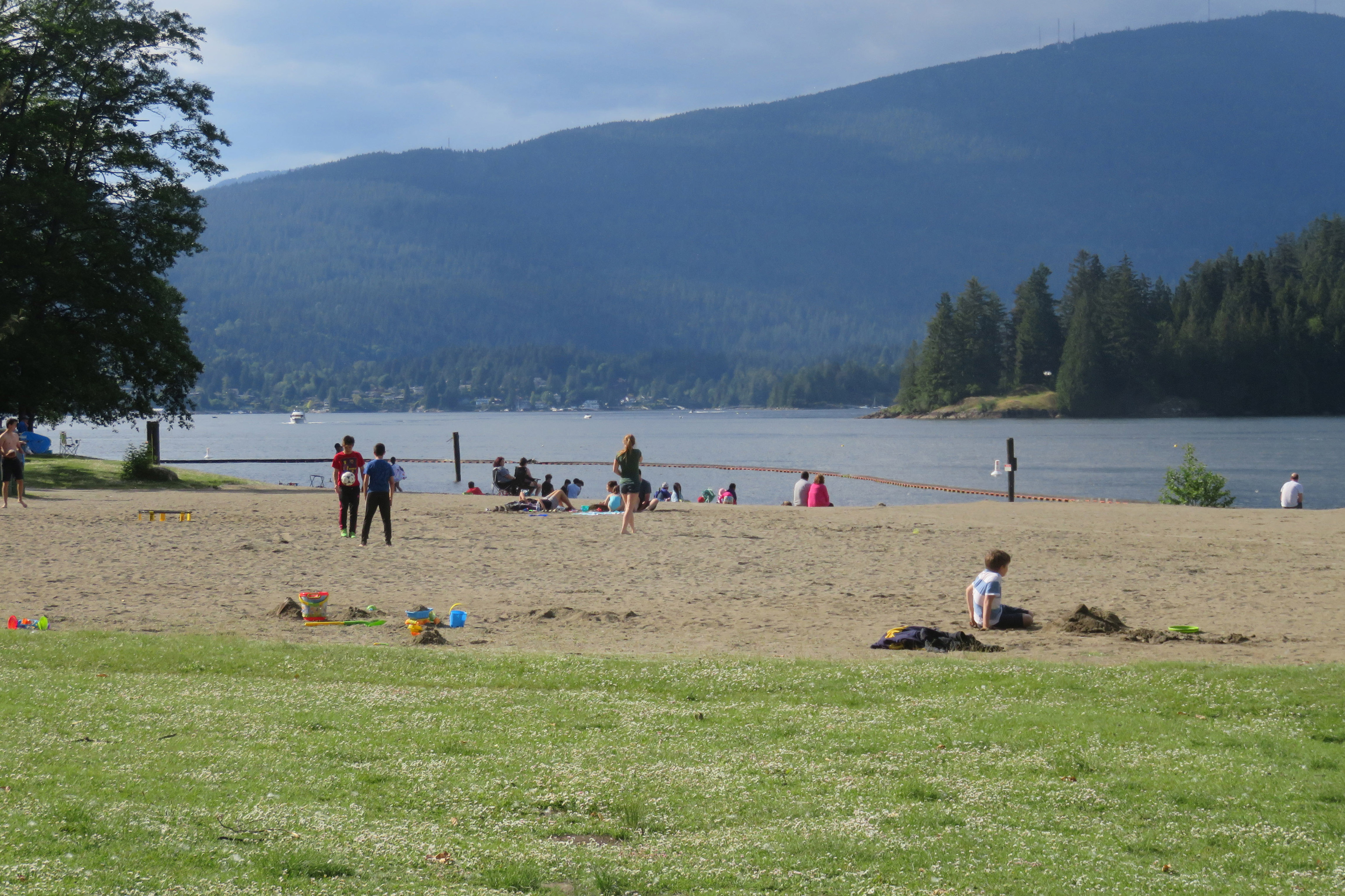 Barnet Marine Park on a summer day