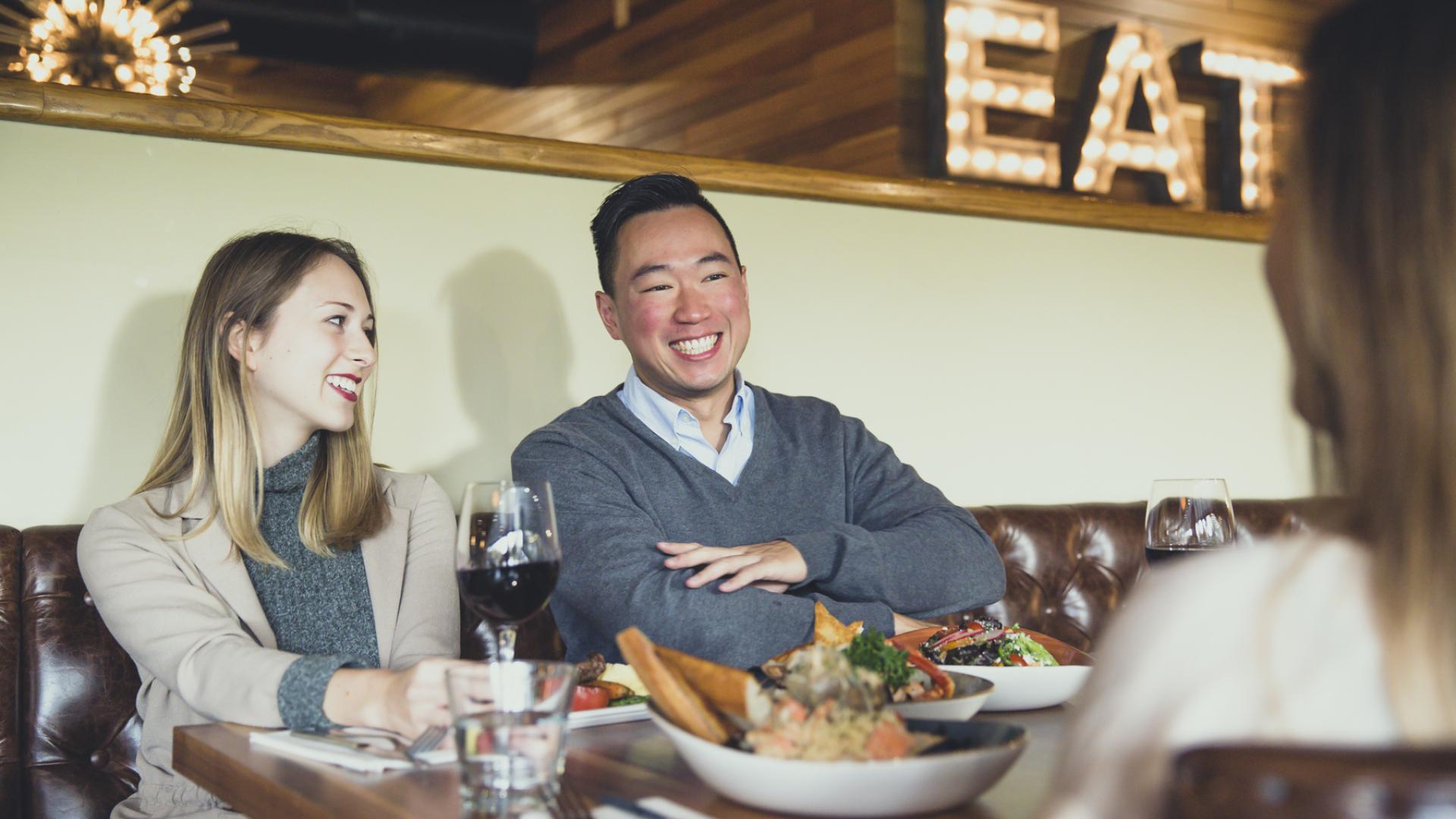 Guests dining at Mulligans at Burnaby Mountain Golf Course