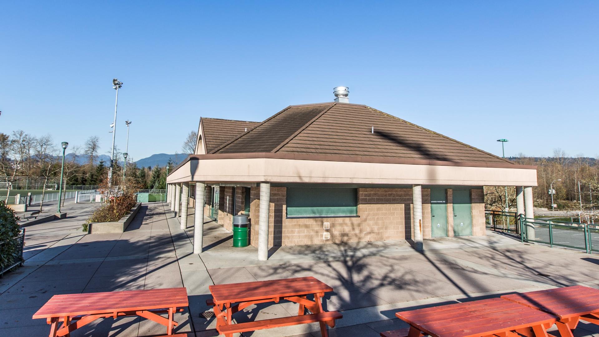 Burnaby Lake West concession outdoor seating