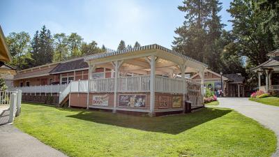 mais-cafe-exterior-4