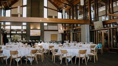 Riverway Clubhouse interior decor